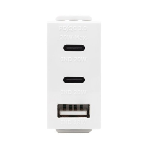 ابريز شاحن ابيض نسكو سويتش USB 1A + 2C
